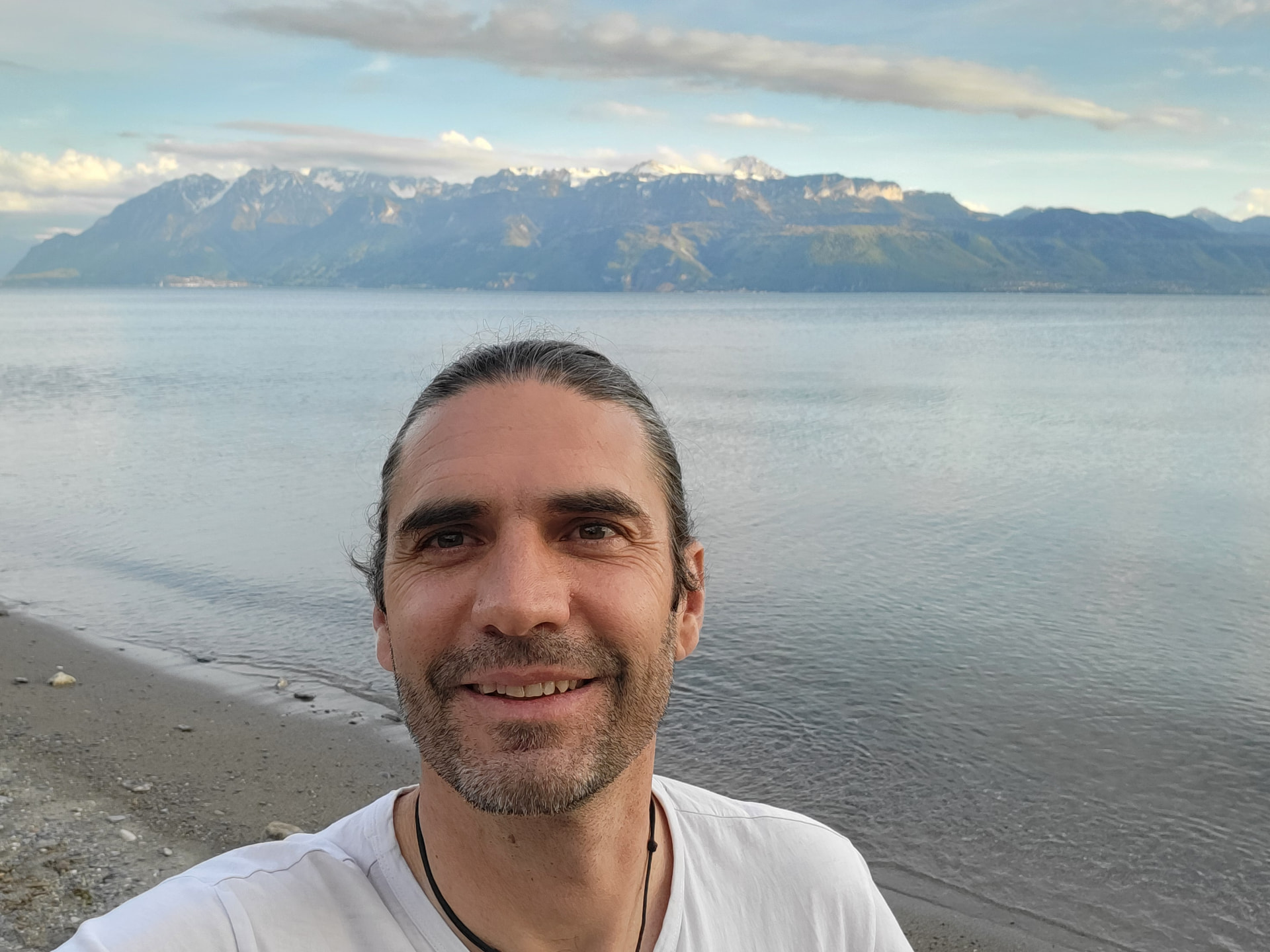 Franck Barroso au bord du lac
